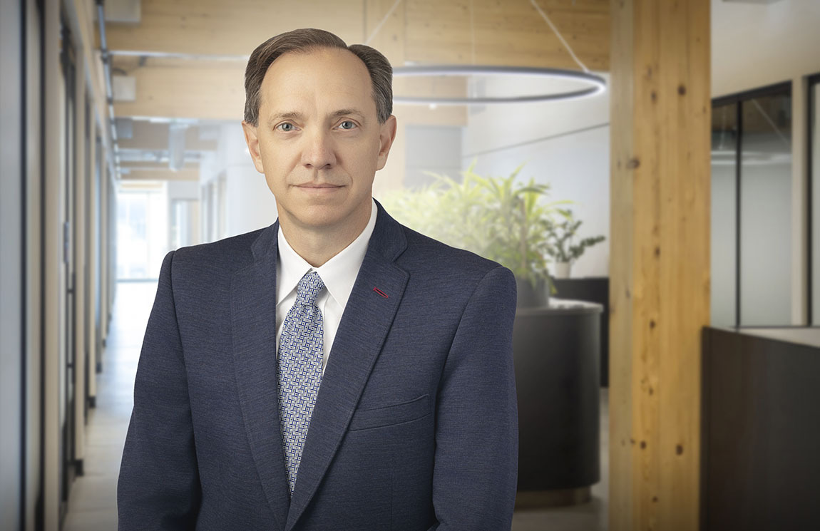 Dale Schoonover, Fredrikson & Byron P.A. Photo