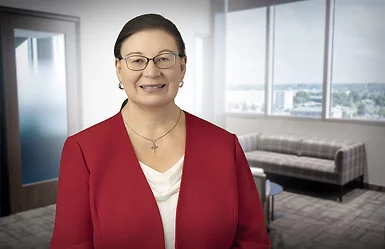 Photo of Lisa M. Lindenfelser